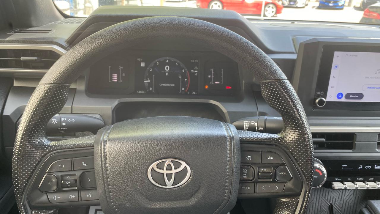 Toyota Tacoma  2025
