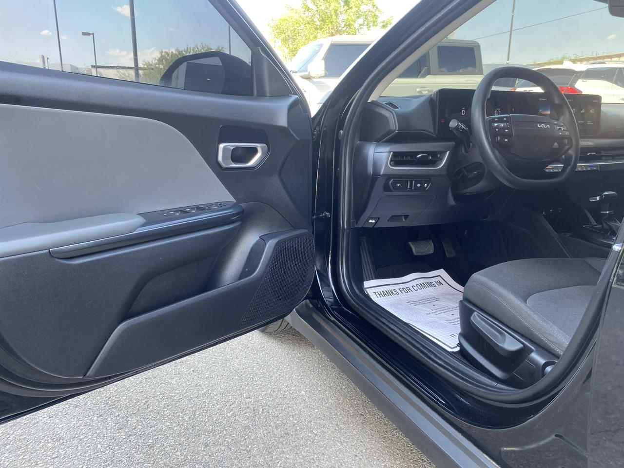 Kia K4 LX 2025