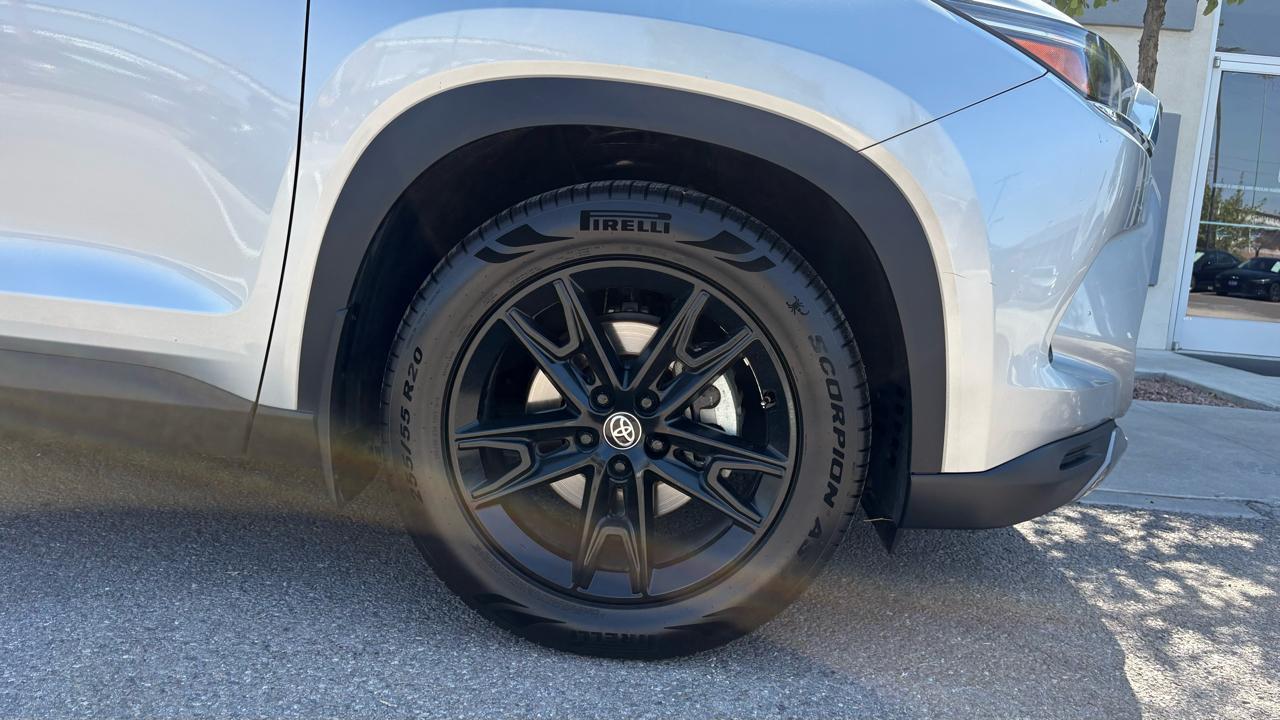 Toyota Grand Highlander XLE 2024