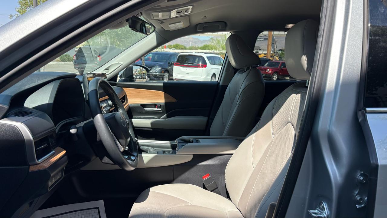 Toyota Grand Highlander XLE 2024