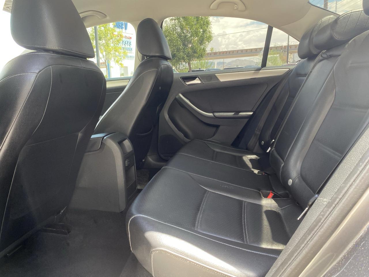 Volkswagen Jetta 1.4T SE 6A 2018