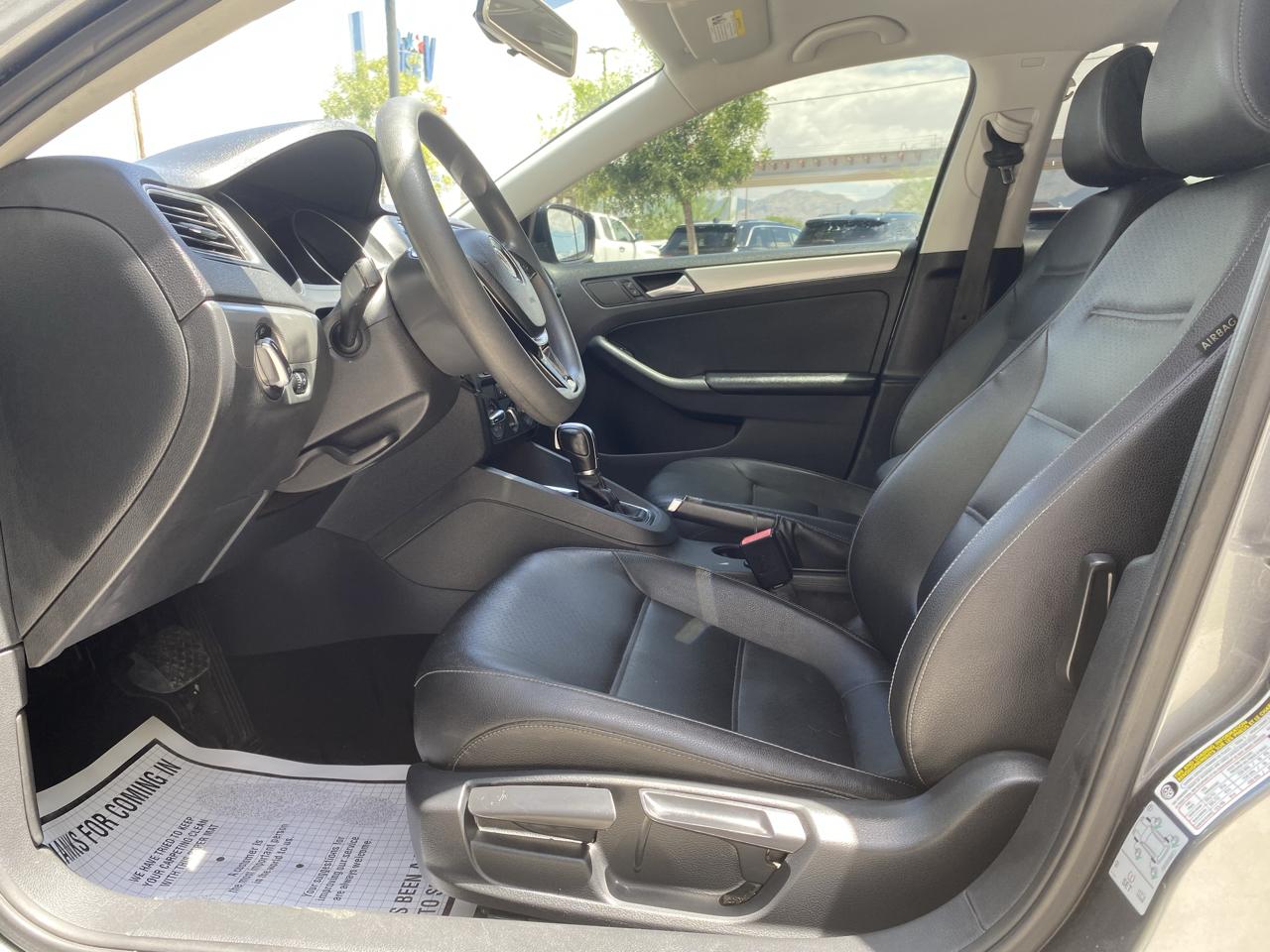 Volkswagen Jetta 1.4T SE 6A 2018