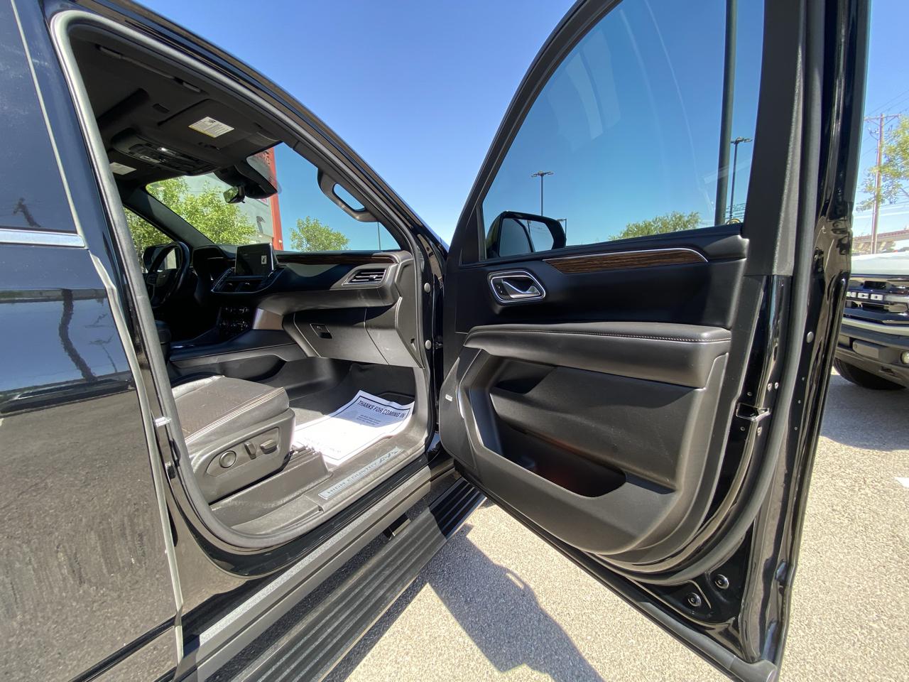 Chevrolet Tahoe High Country 4WD 2023