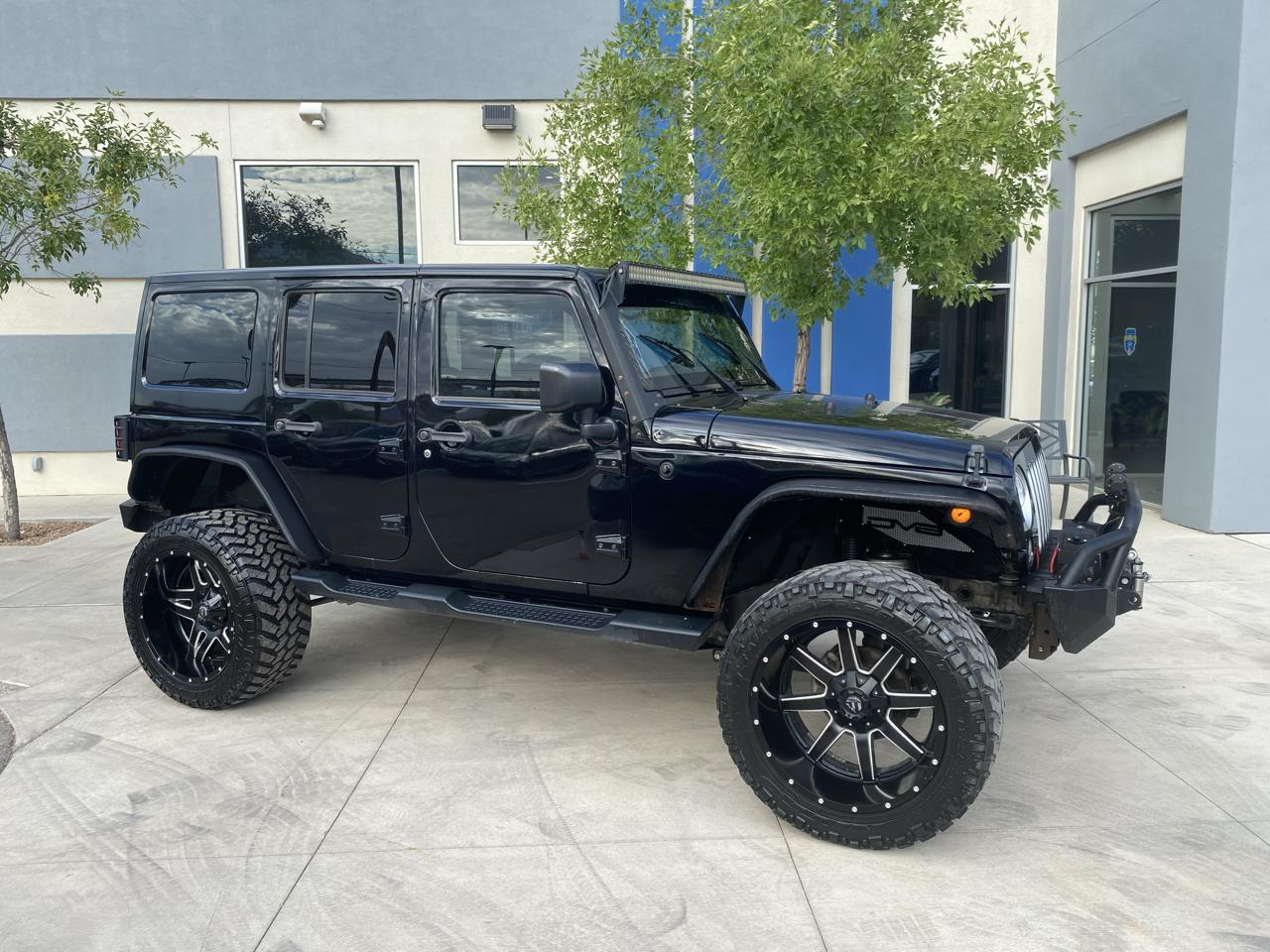 Jeep Wrangler Unlimited Sahara 4WD 2017