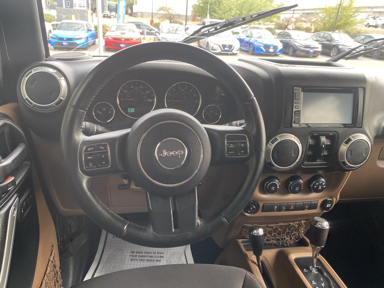 Jeep Wrangler Unlimited Sahara 4WD 2017