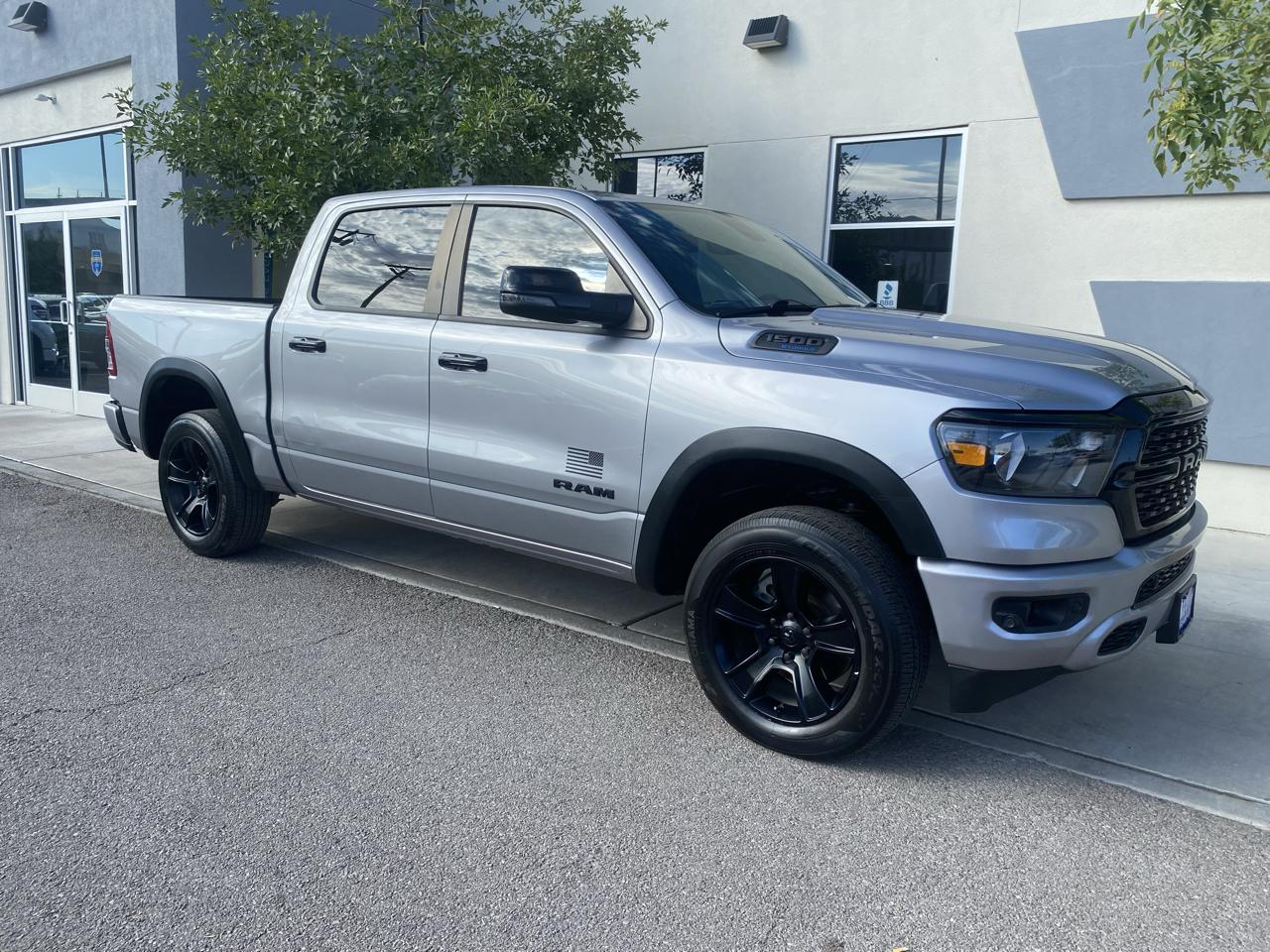 RAM 1500 Big Horn Crew Cab SWB 4WD 2023