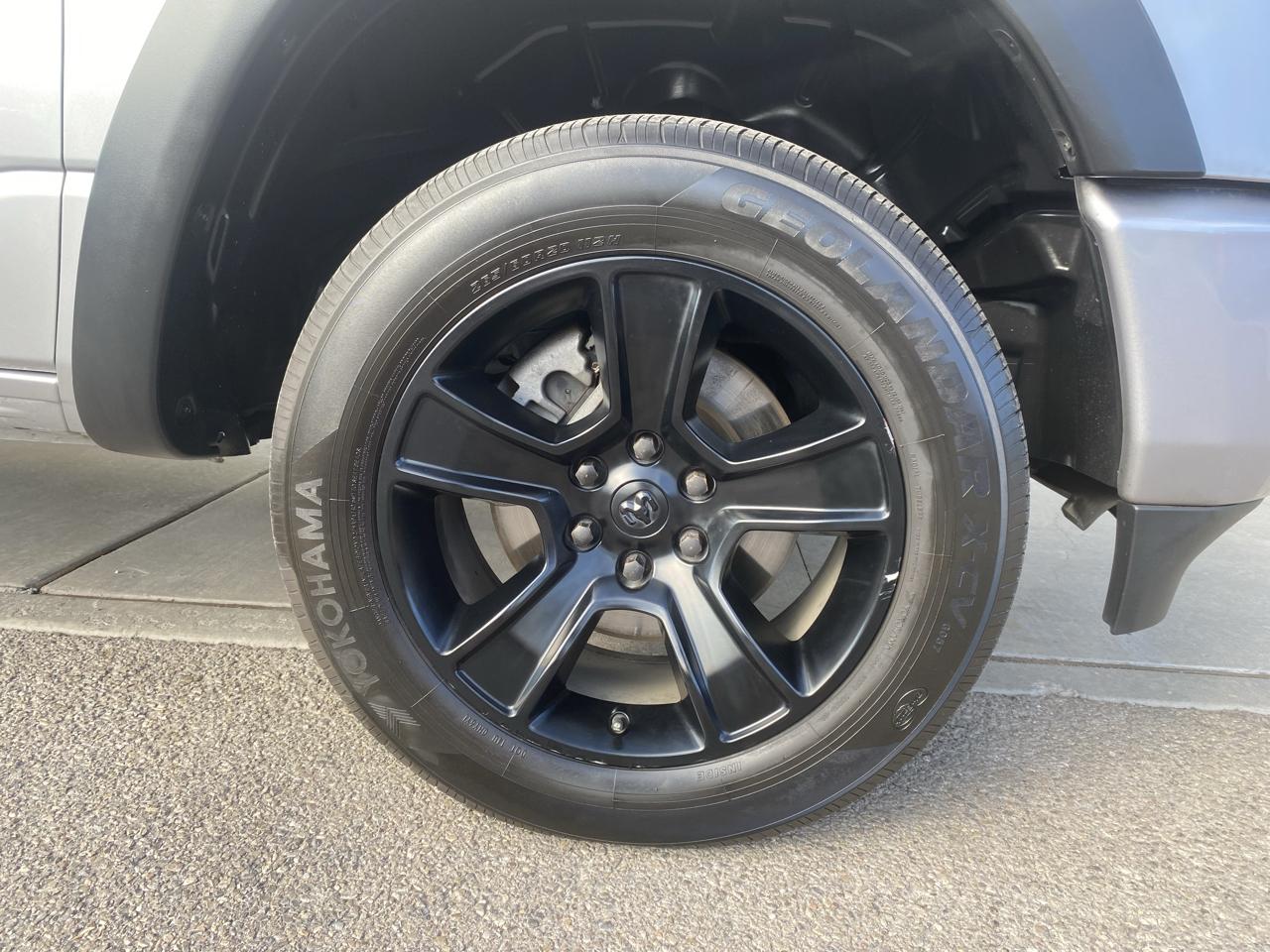 RAM 1500 Big Horn Crew Cab SWB 4WD 2023