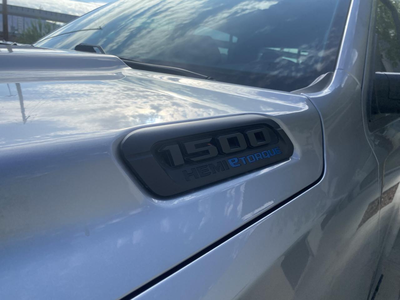 RAM 1500 Big Horn Crew Cab SWB 4WD 2023