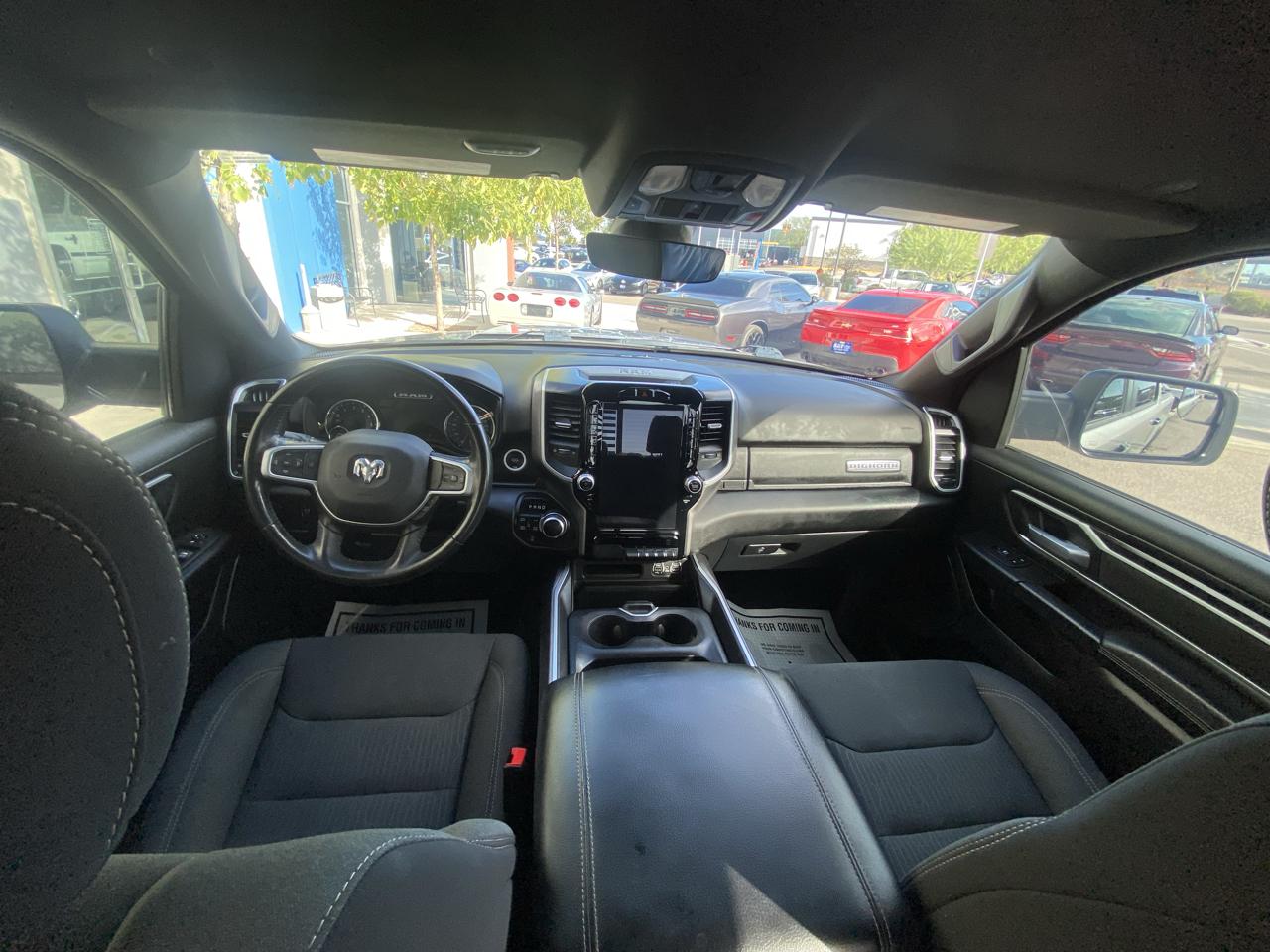 RAM 1500 Big Horn Crew Cab SWB 4WD 2023