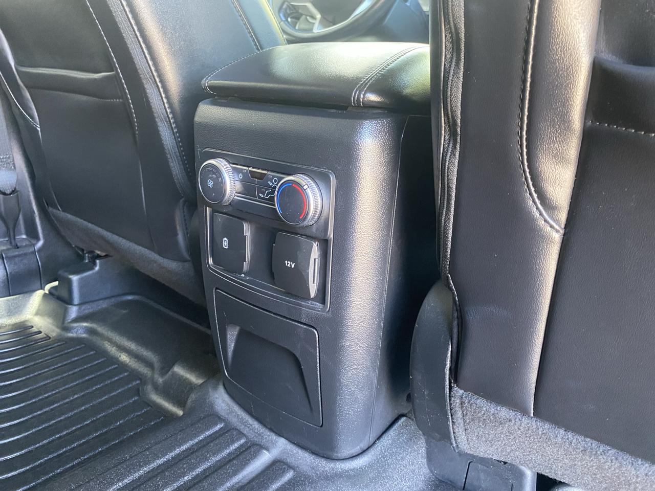 Ford Explorer XLT AWD 2022