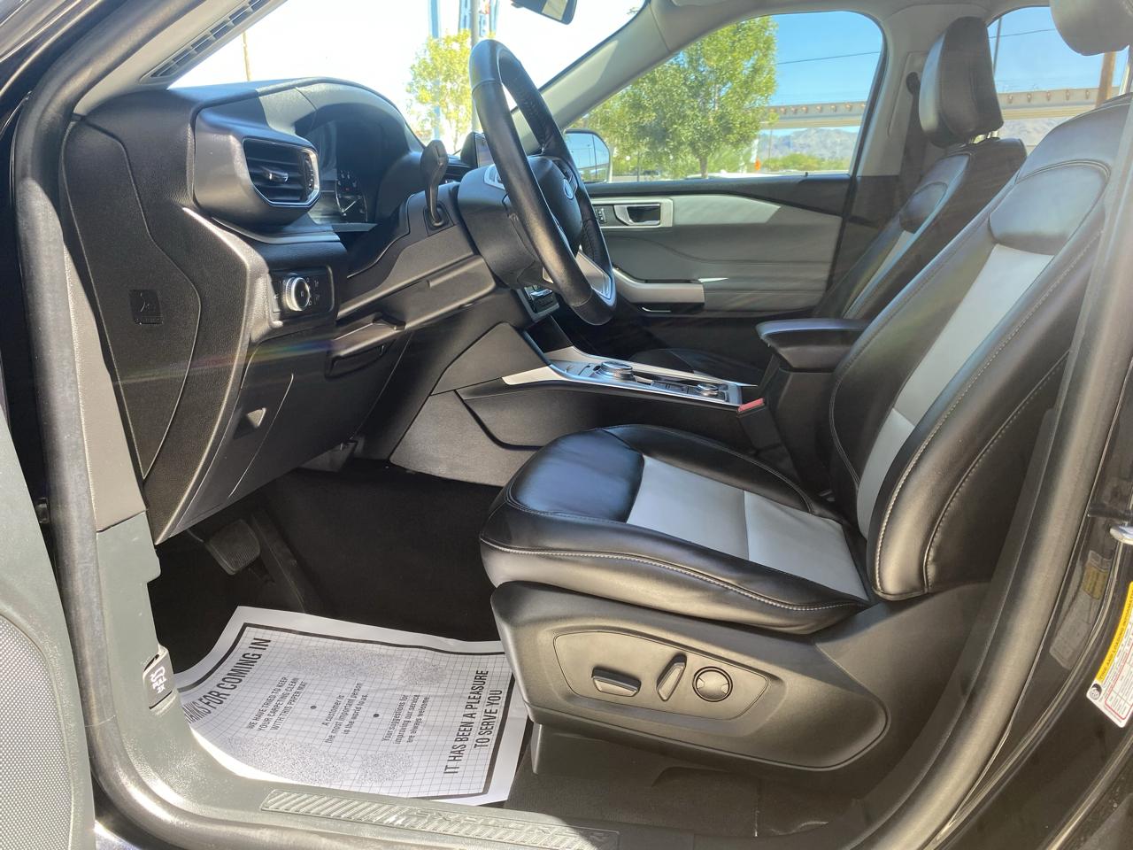 Ford Explorer XLT AWD 2022