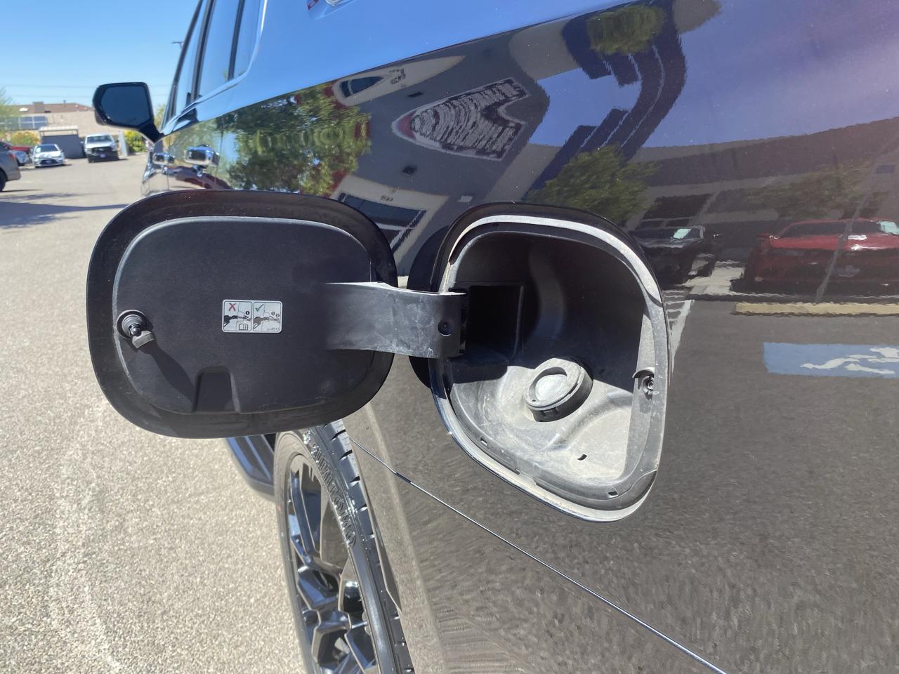 GMC Yukon XL SLT 4WD 2023