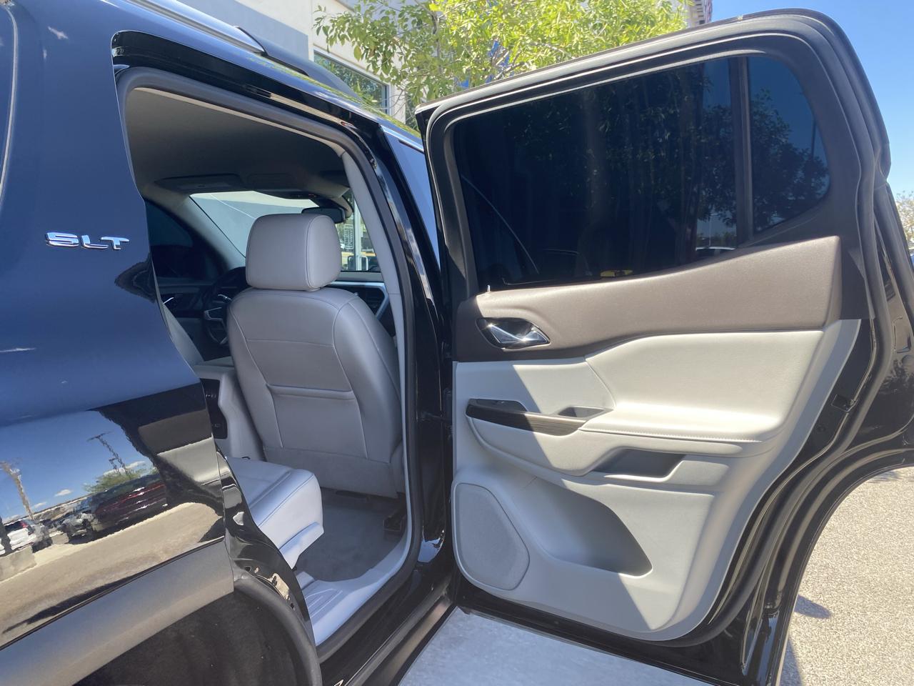 GMC Acadia SLT 2023