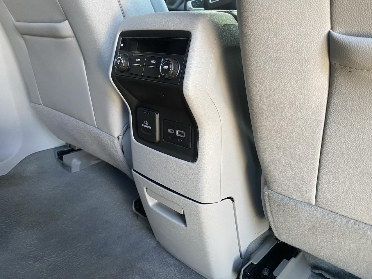 GMC Acadia SLT 2023