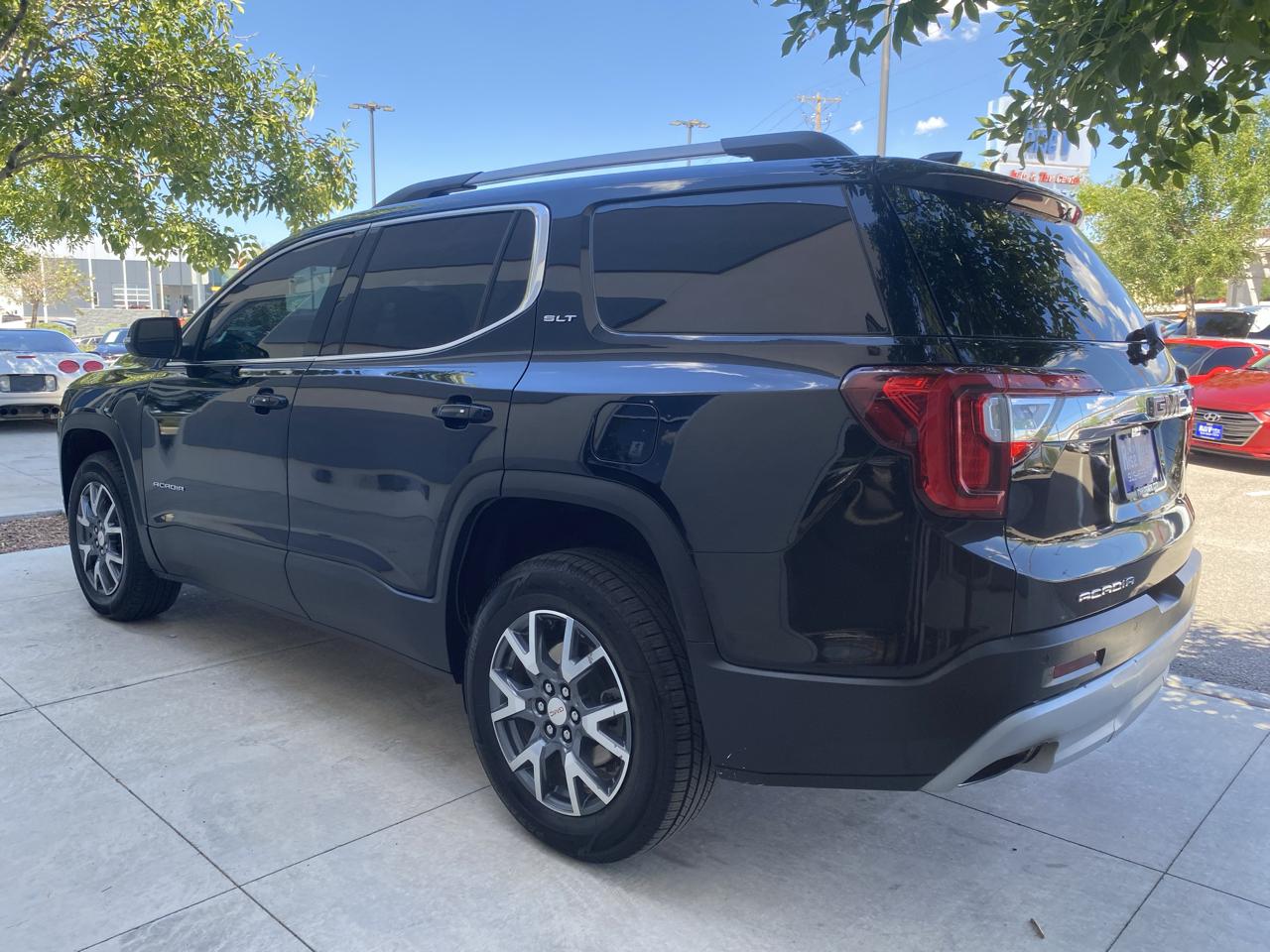 GMC Acadia SLT 2023