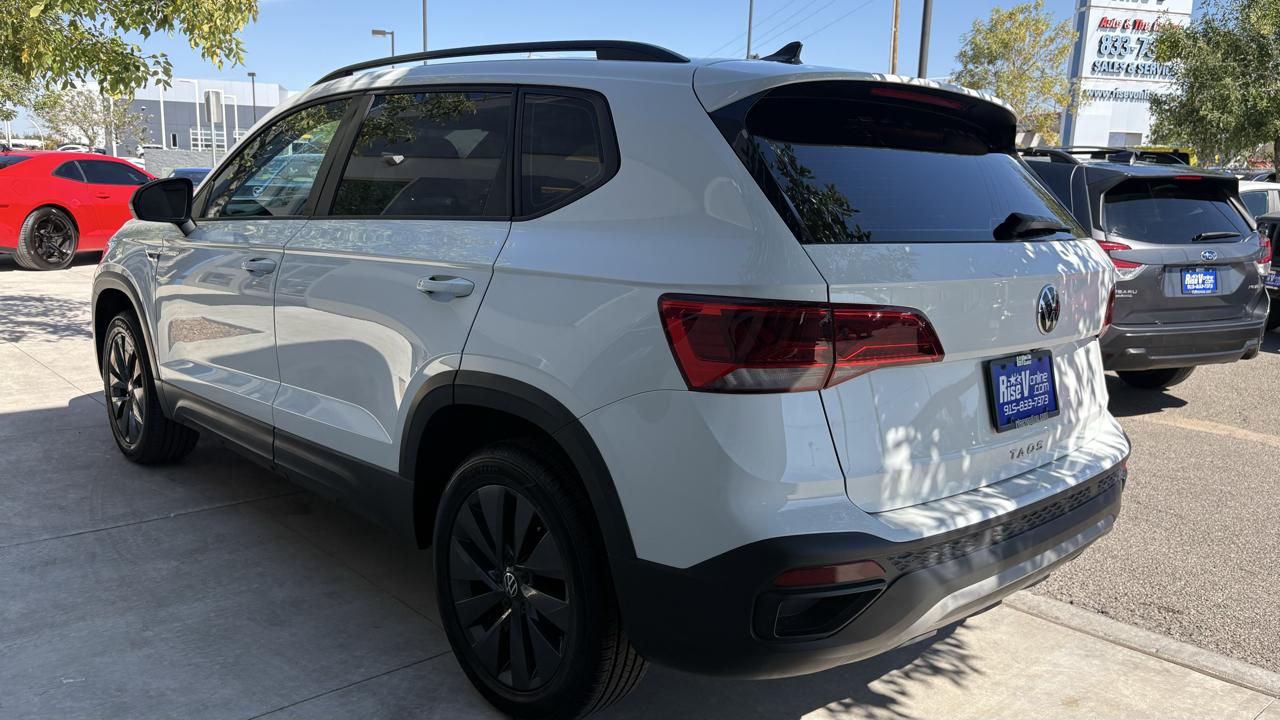 Volkswagen Taos S 2022