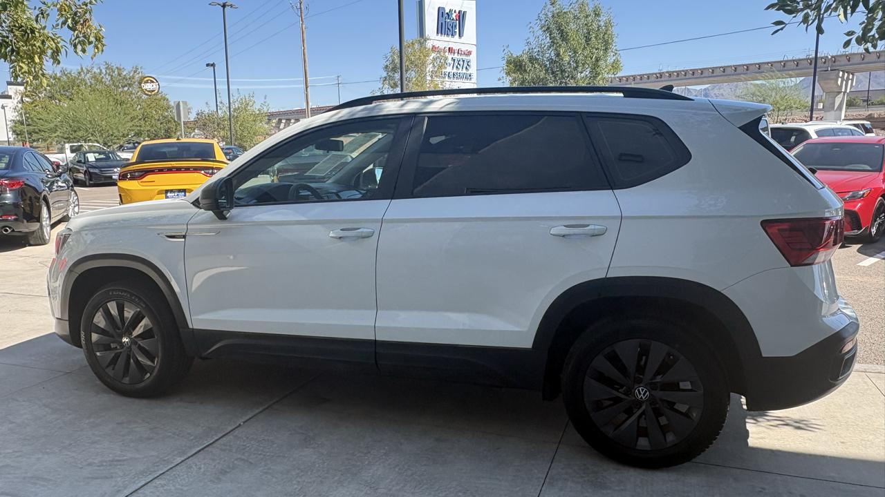 Volkswagen Taos S 2022