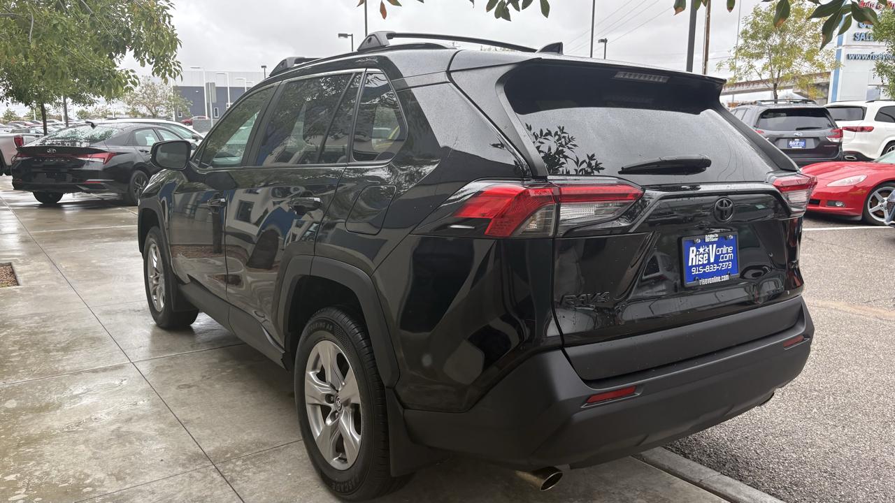 Toyota RAV4 XLE 2022