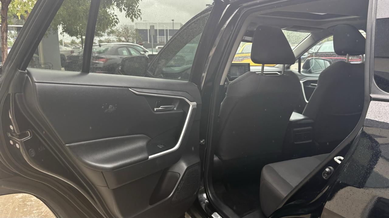 Toyota RAV4 XLE 2022