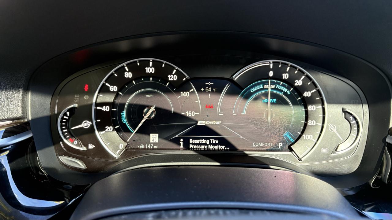 BMW 5-Series 530e iPerformance 2019