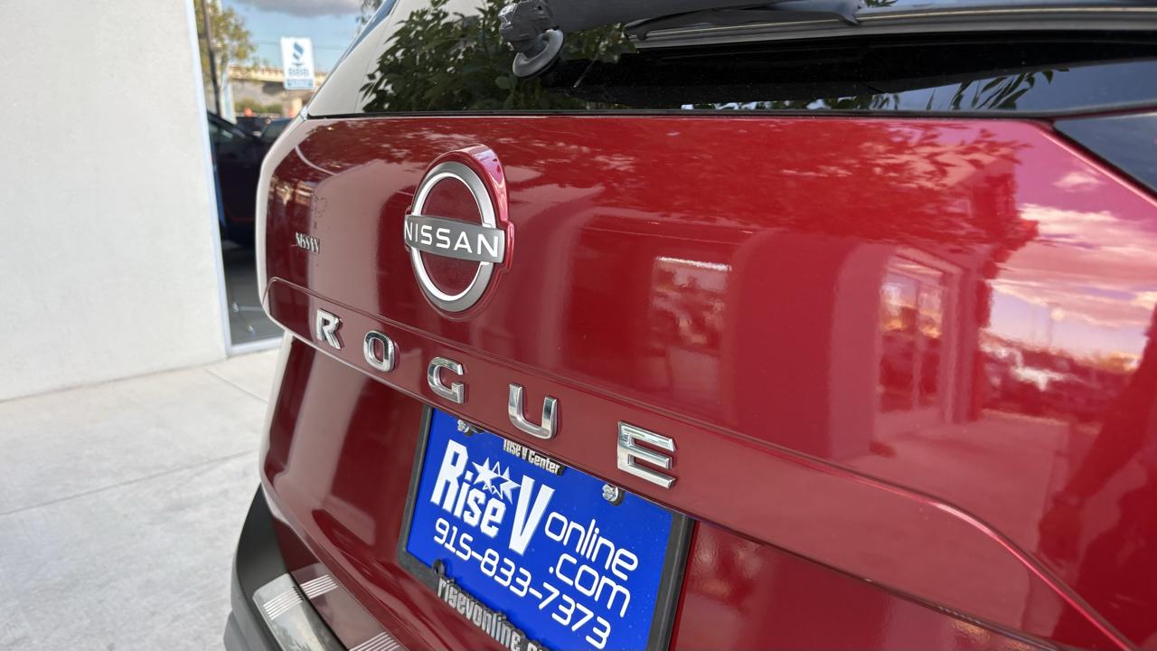 Nissan Rogue SV 2023