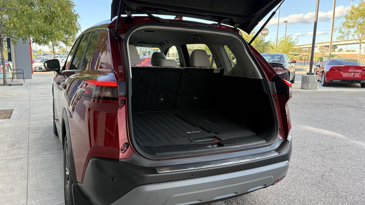 Nissan Rogue SV 2023