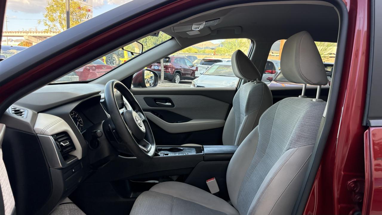 Nissan Rogue SV 2023