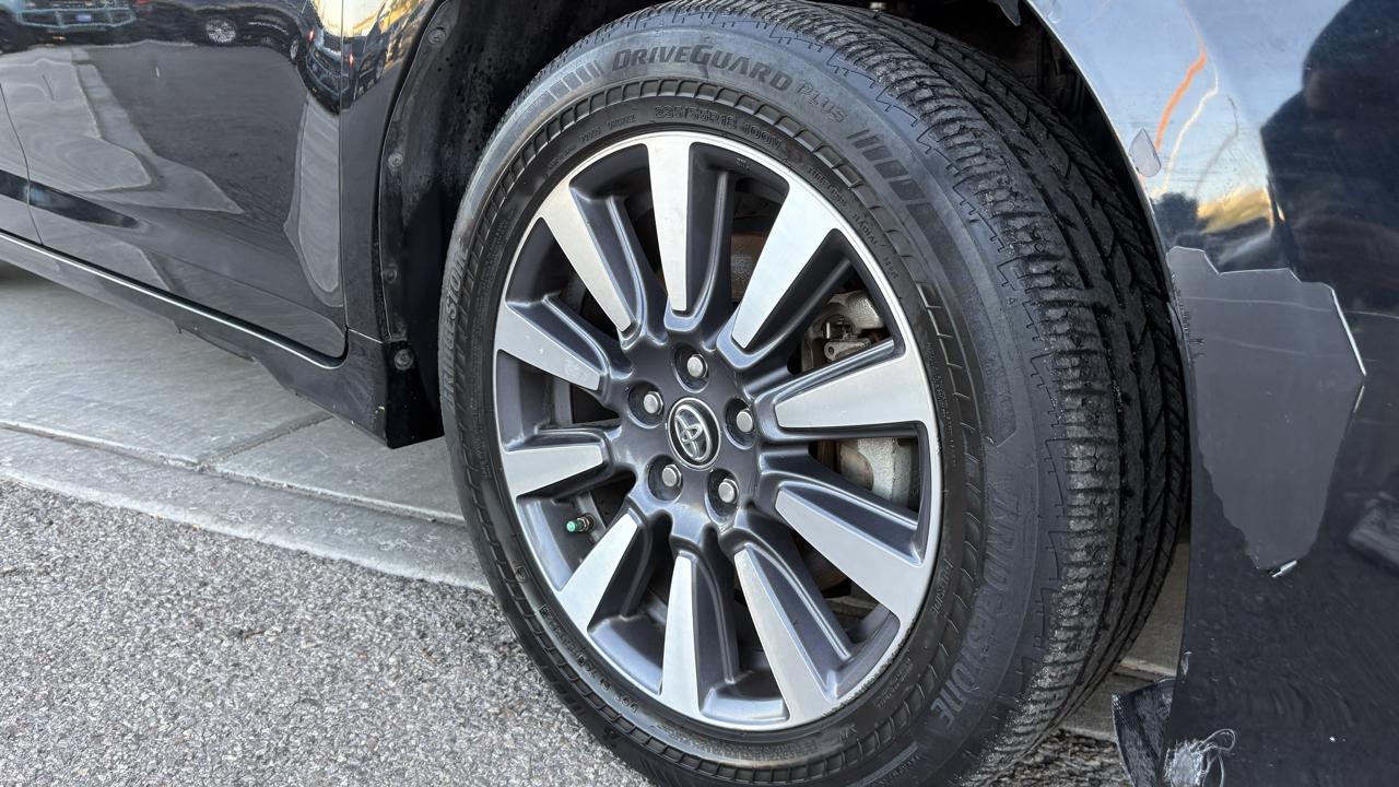 Toyota Sienna XLE 7-Passenger AWD 2020