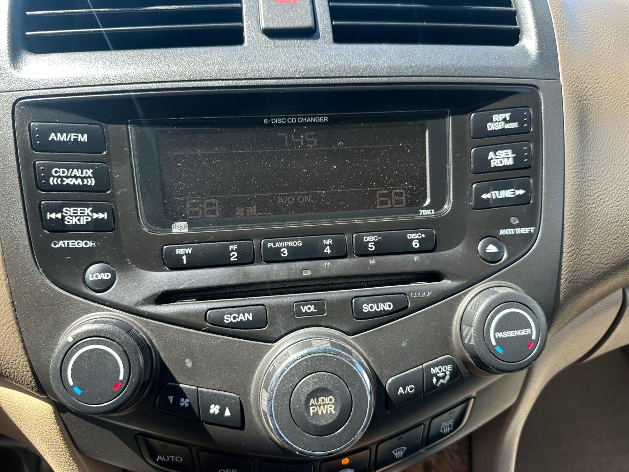 Honda Accord Sdn EX-L V6 AT 2005