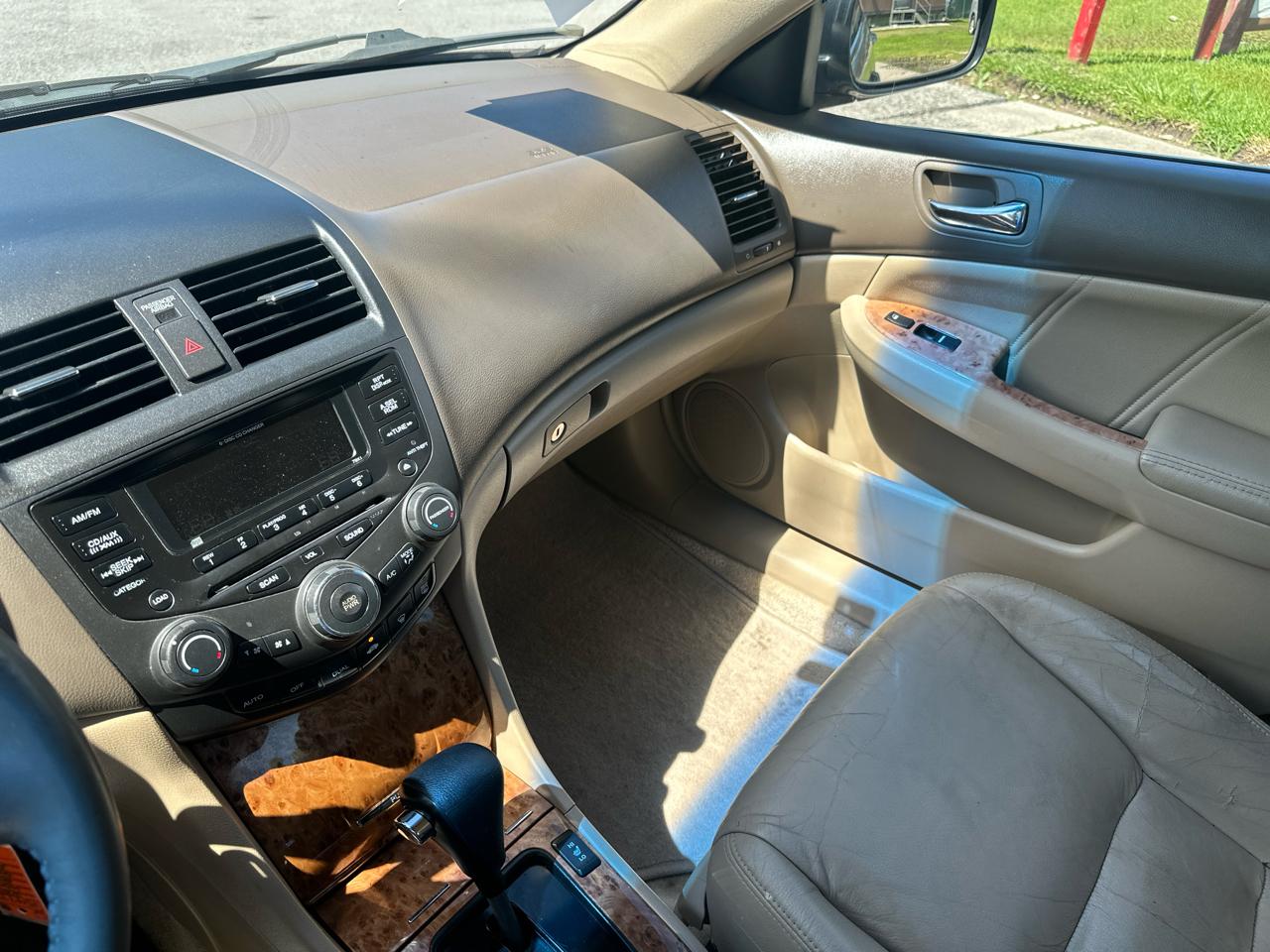 Honda Accord Sdn EX-L V6 AT 2005