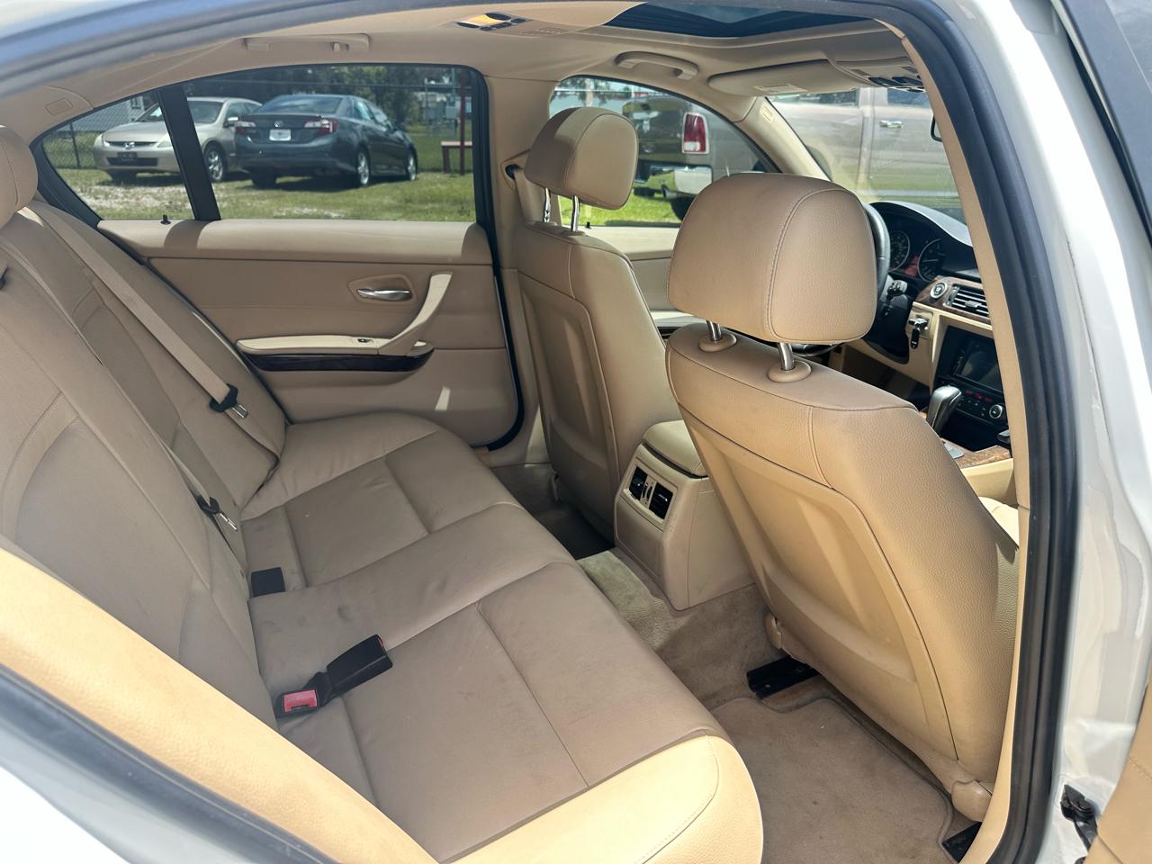 BMW 3-Series 328i SA SULEV 2011