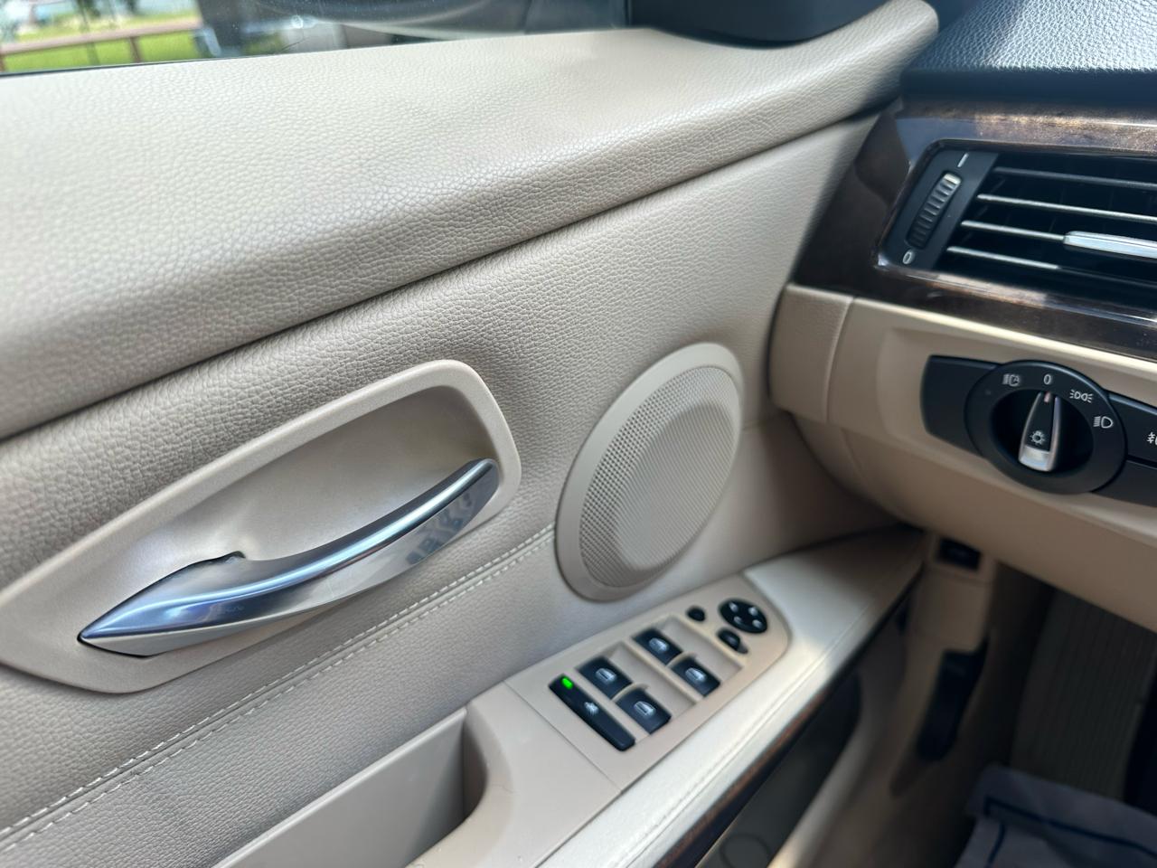 BMW 3-Series 328i SA SULEV 2011