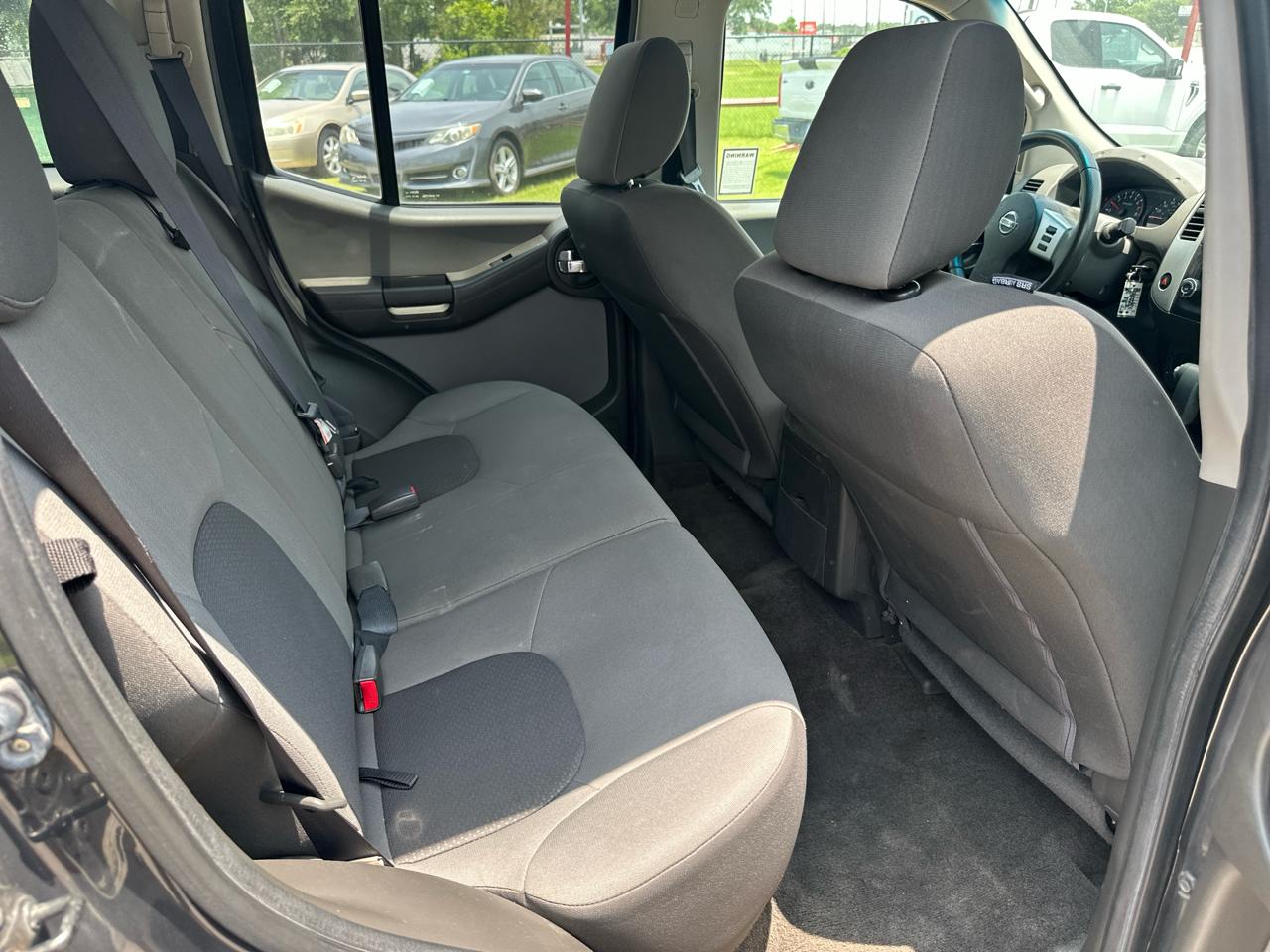 Nissan Xterra 2WD 4dr Auto S 2013
