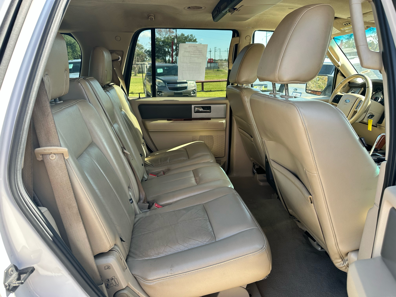 Ford Expedition 2WD 4dr Eddie Bauer 2010