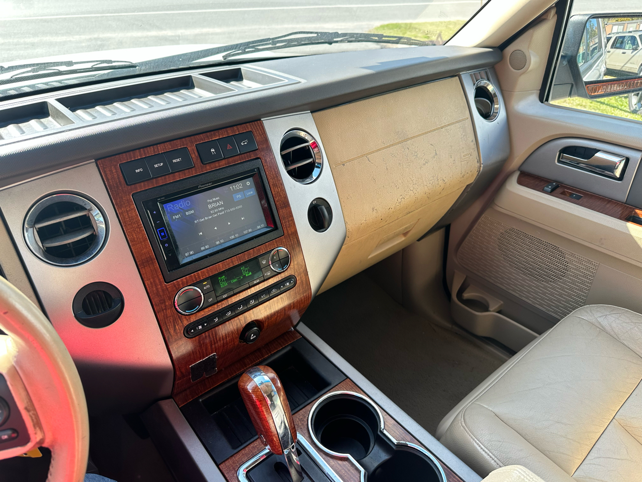 Ford Expedition 2WD 4dr Eddie Bauer 2010