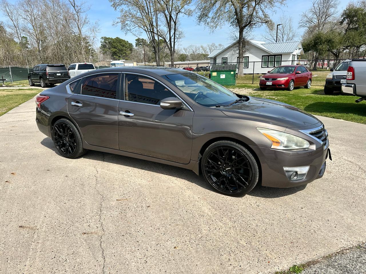 Nissan Altima 4dr Sdn I4 2.5 SL 2013