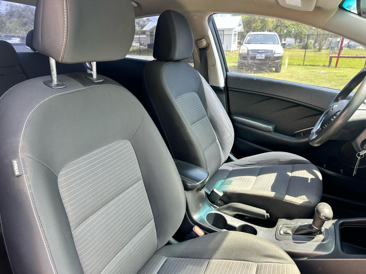 Kia Forte 4dr Sdn Auto LX 2014