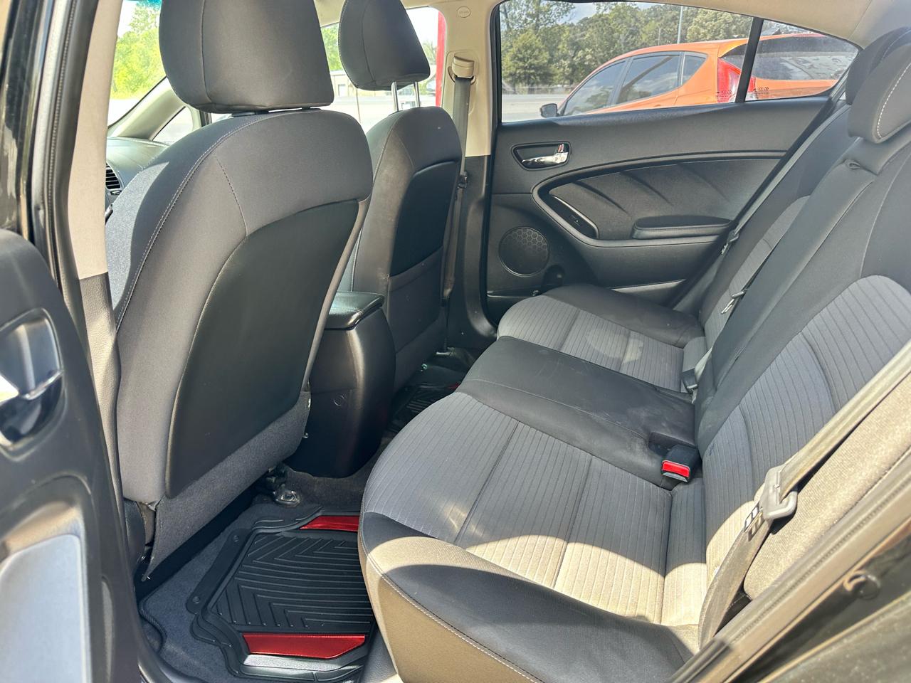 Kia Forte 4dr Sdn Auto LX 2014