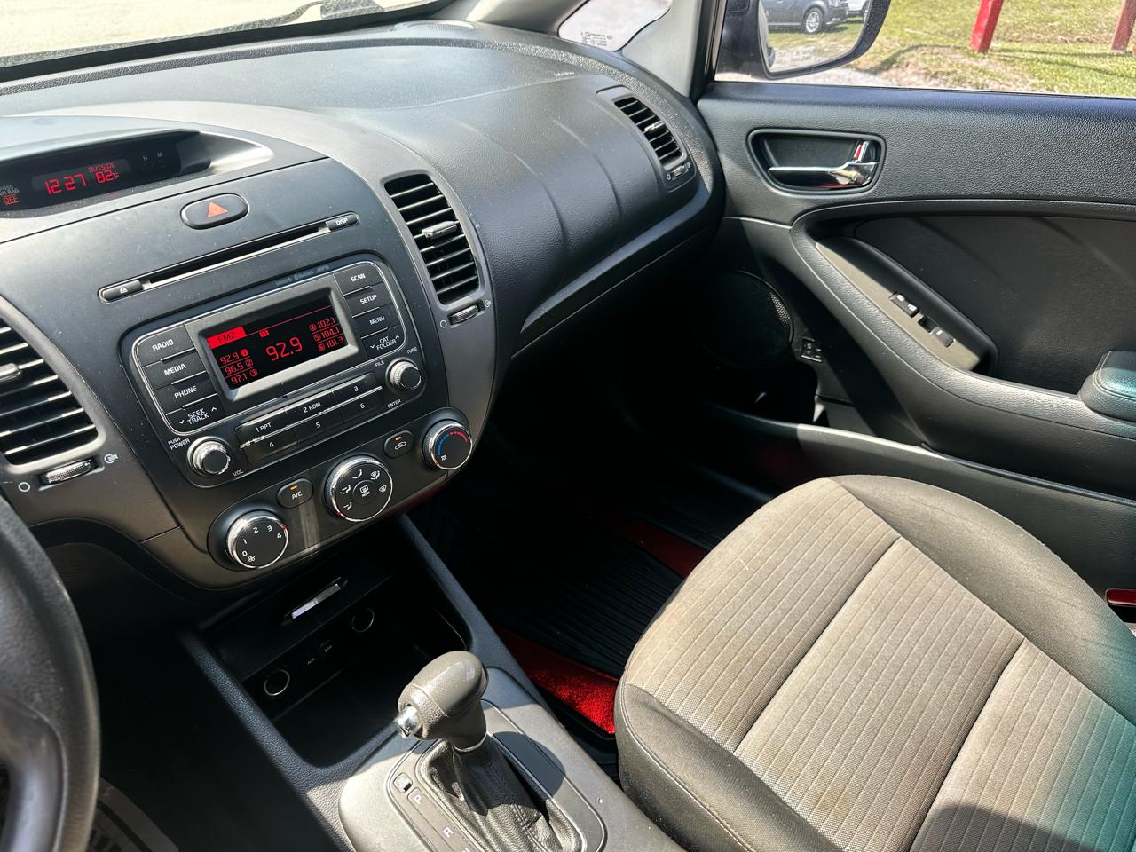 Kia Forte 4dr Sdn Auto LX 2014