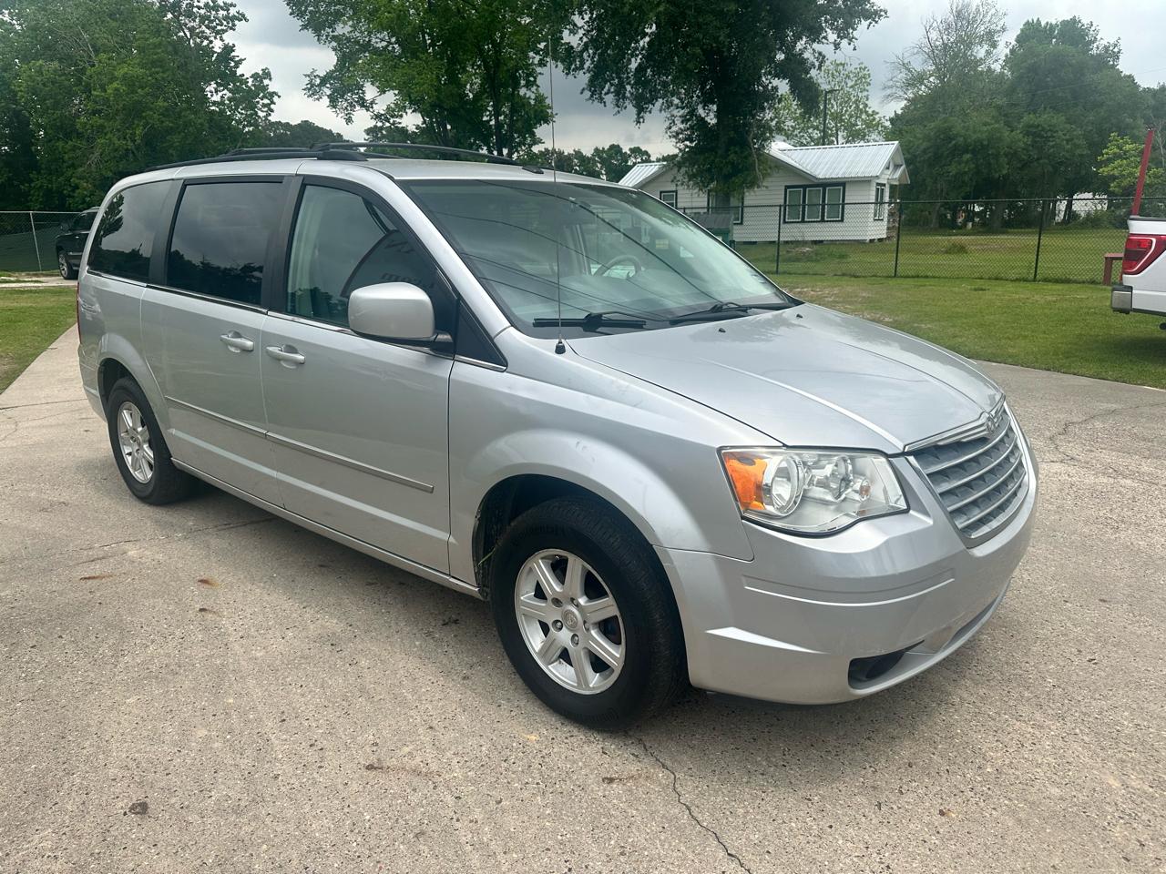 Chrysler Town & Country 4dr Wgn Touring 2010