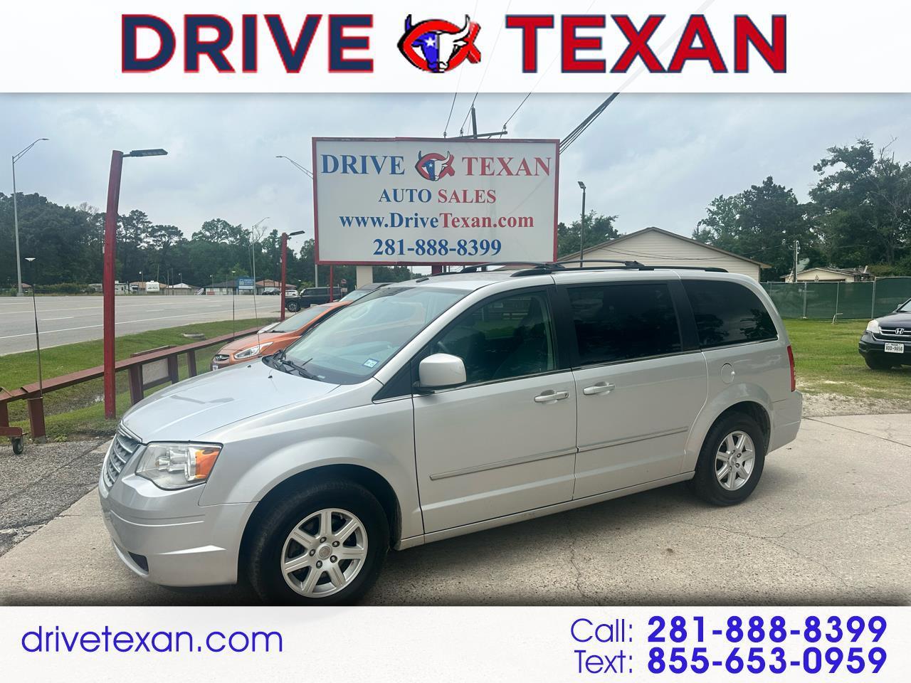 Chrysler Town & Country 4dr Wgn Touring 2010