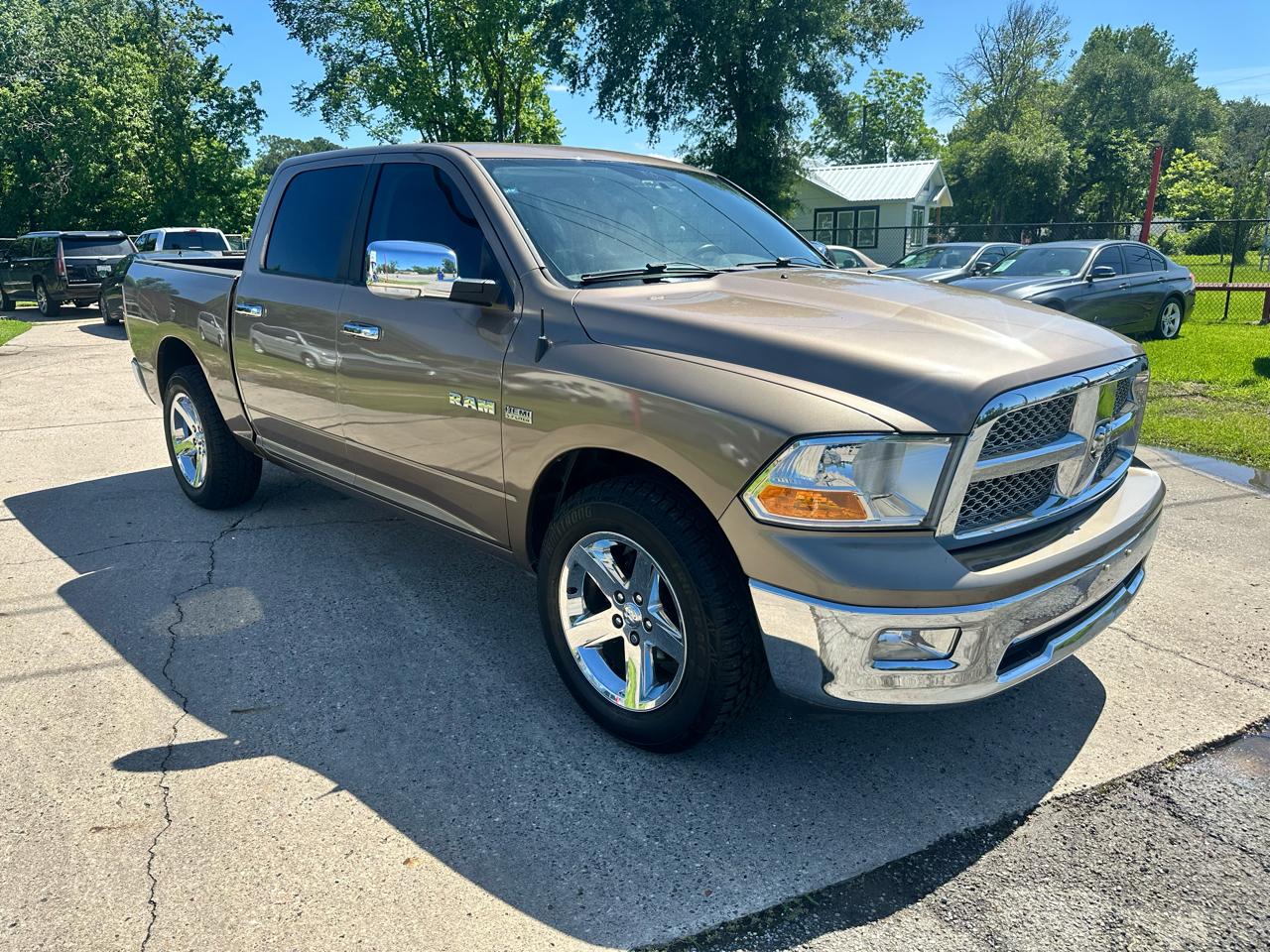 Dodge Ram 1500 2WD Crew Cab 140.5" SLT 2009