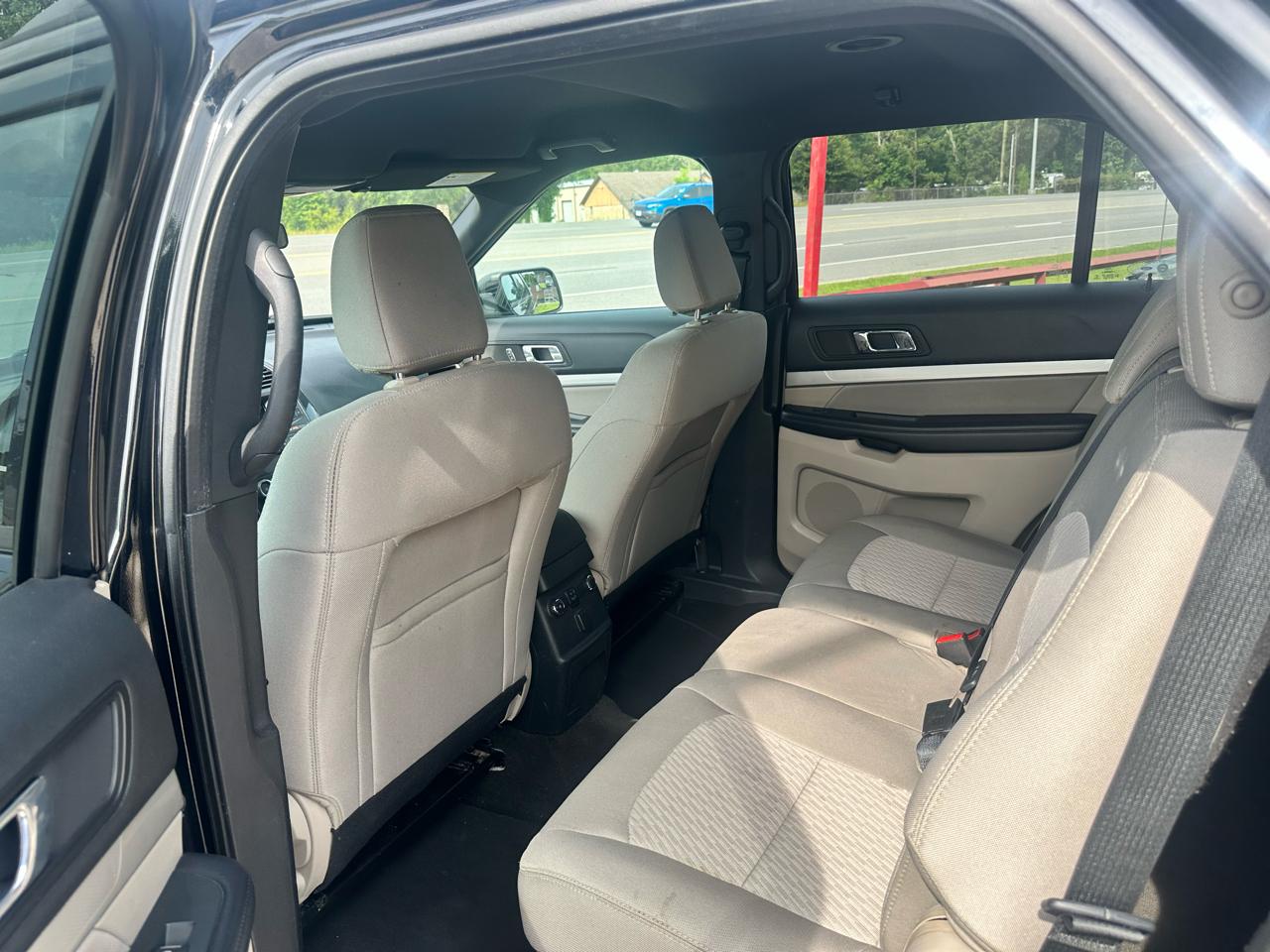 Ford Explorer Base FWD 2018