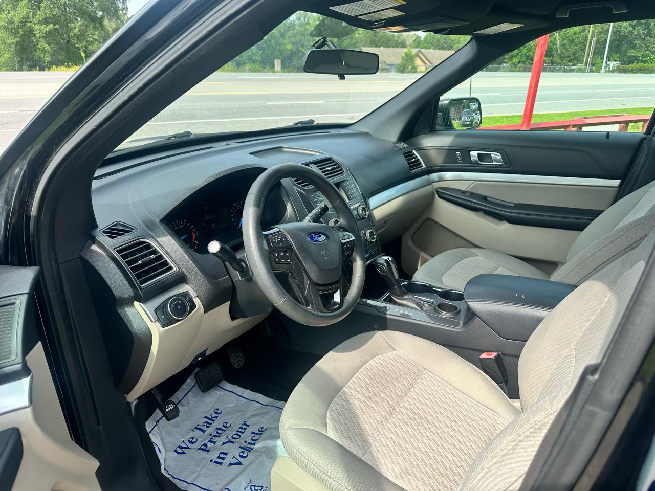 Ford Explorer Base FWD 2018