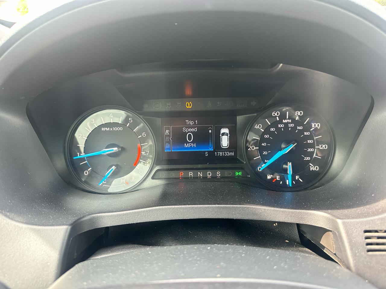 Ford Explorer Base FWD 2018