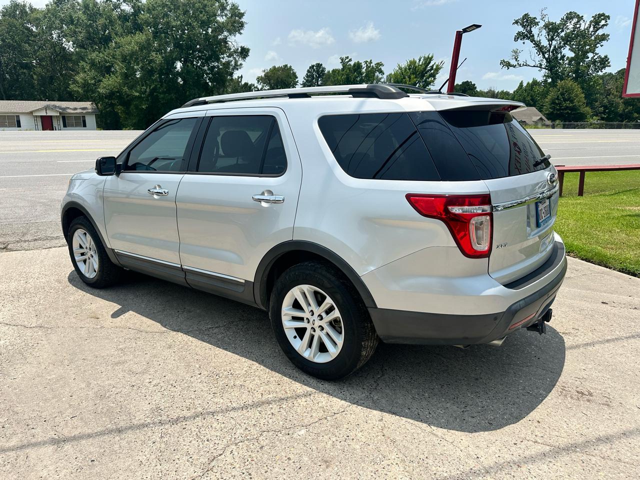Ford Explorer FWD 4dr XLT 2013