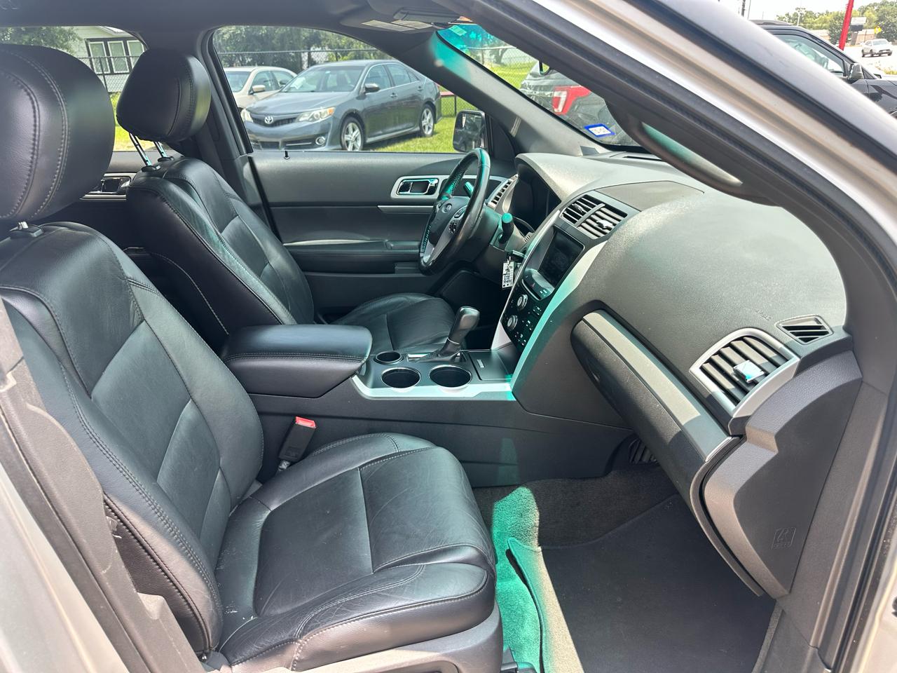 Ford Explorer FWD 4dr XLT 2013
