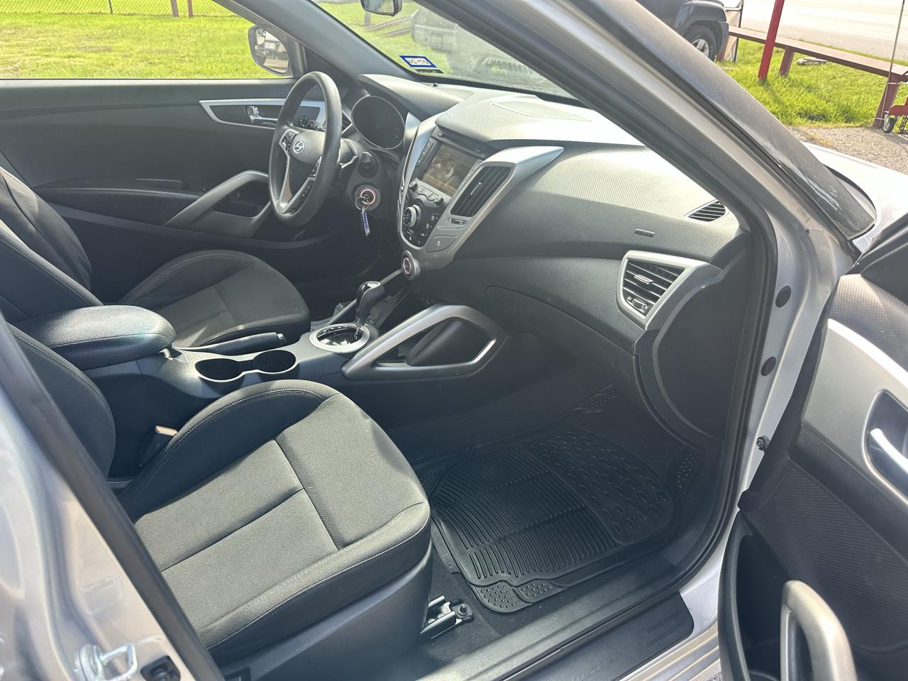 Hyundai Veloster 3dr Cpe Auto 2015