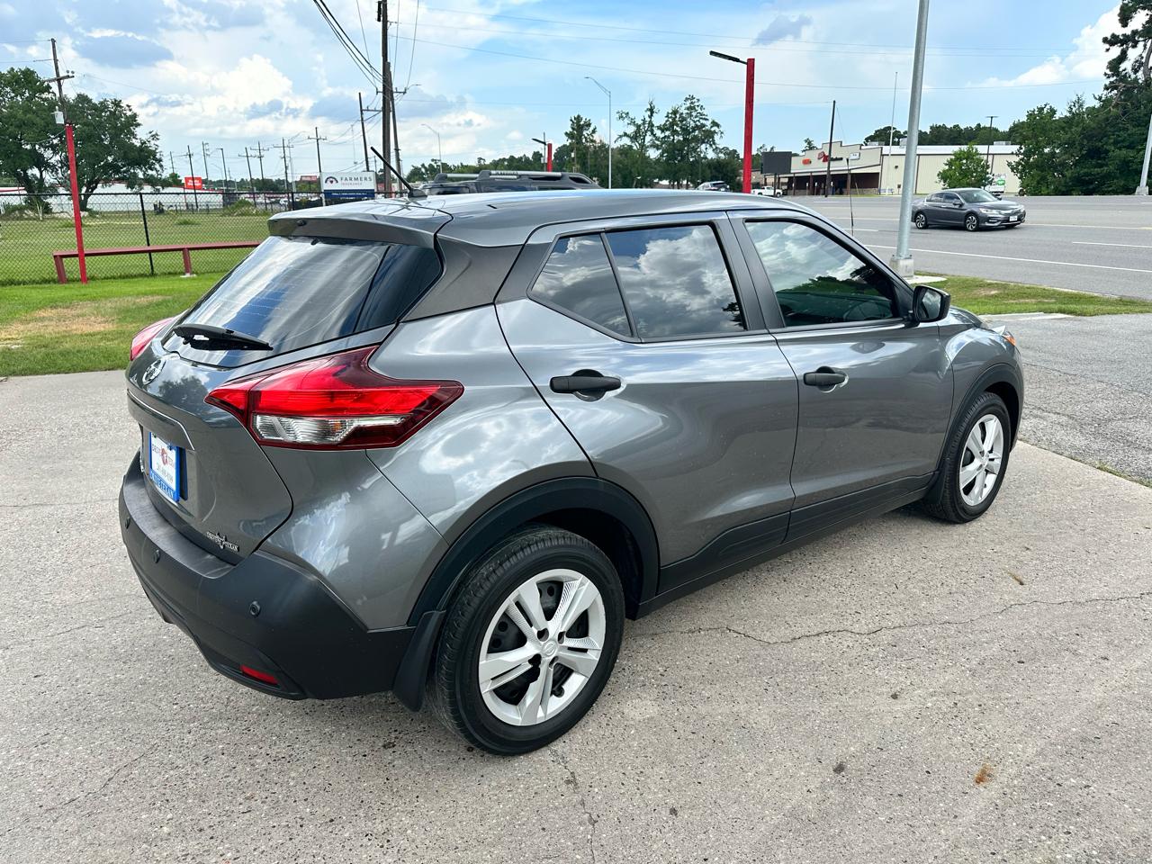 Nissan Kicks S FWD 2020