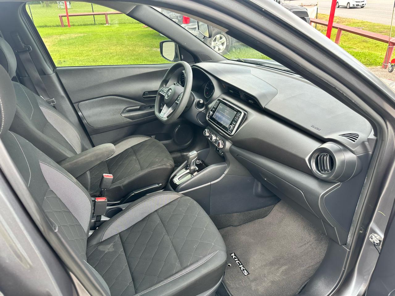 Nissan Kicks S FWD 2020